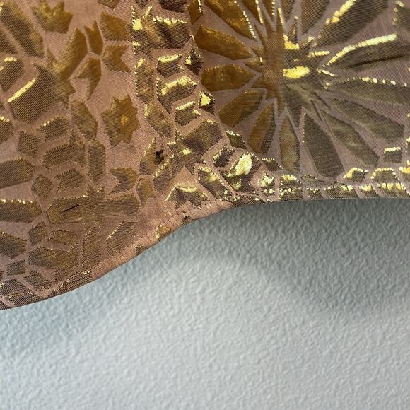 NEW YORK and COMPANY Gold Foil Floral Skirt - Picture 4 of 5